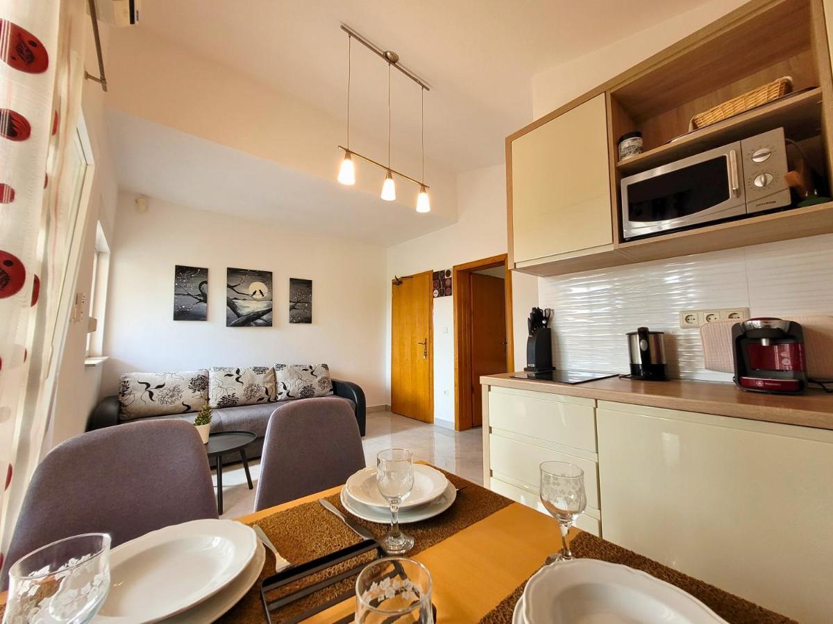 Apartment Jelena Vir Buitenkant foto