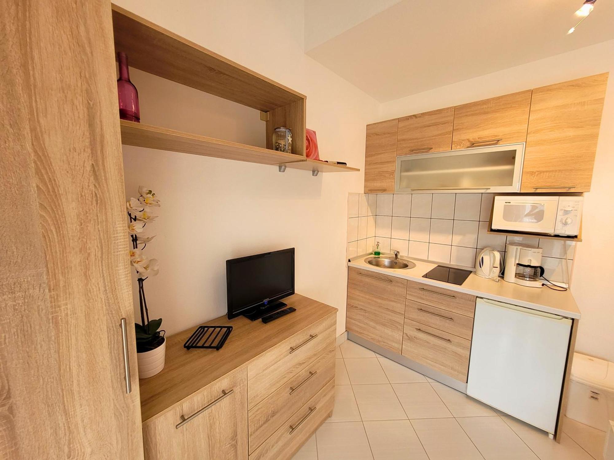 Apartment Jelena Vir Buitenkant foto